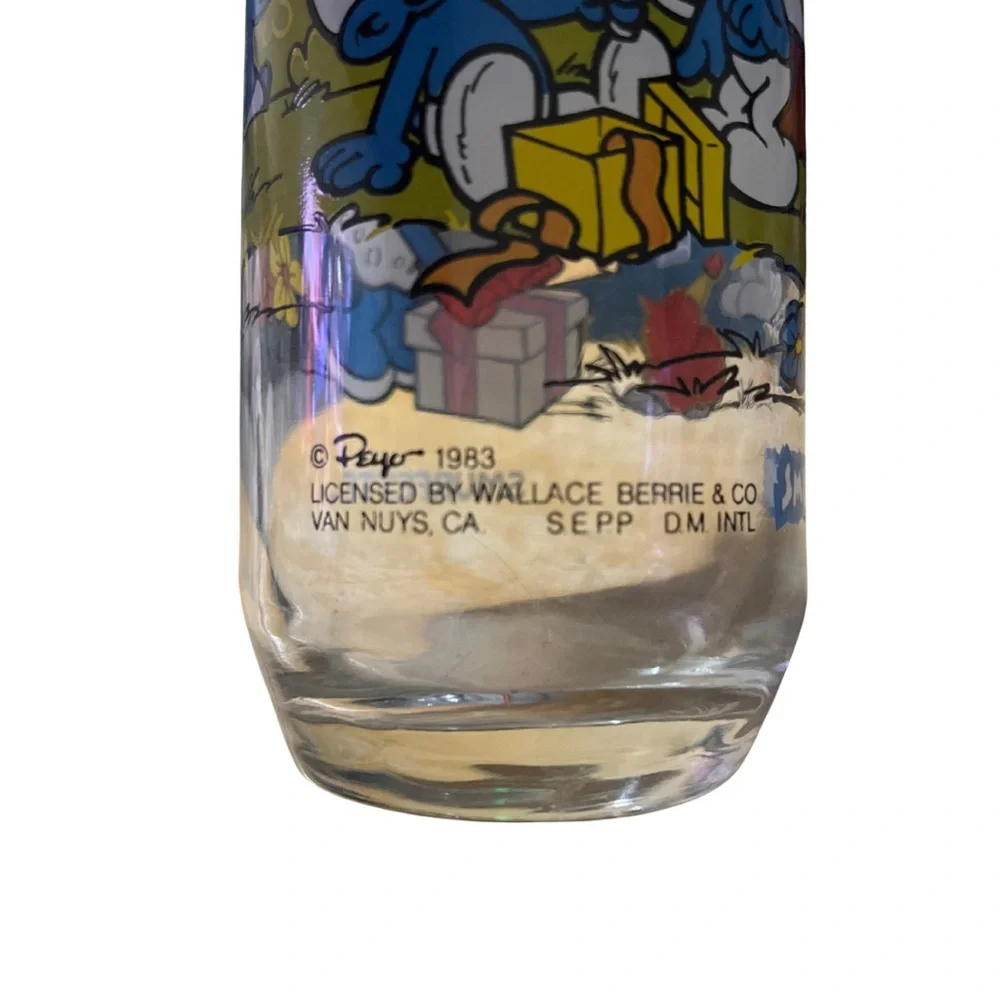 Vintage 1983 Smurfs Hardee's Collector Glass